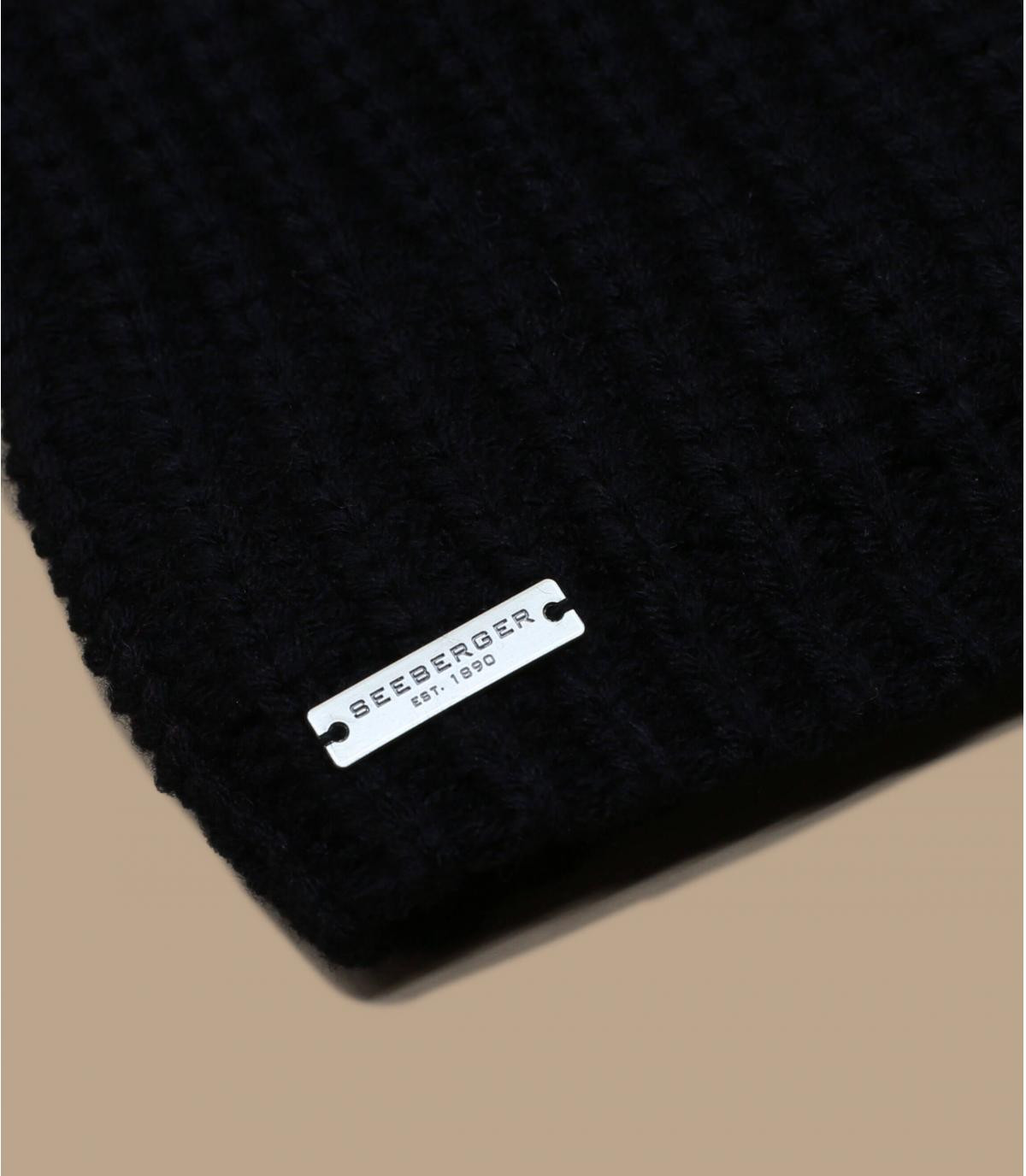 Blackrecycled beanie